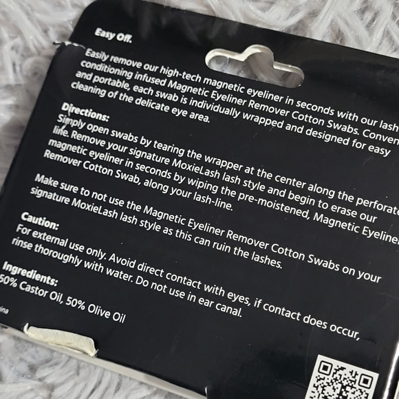 MoxieLash Magnetic Liner Remover Swabbies, 30 Count - Picture 3 of 3